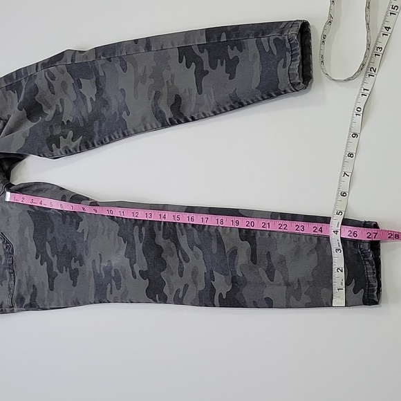Mossimo Denim Gray Camo High Rise Jegging SZ 2 - Picture 14 of 15